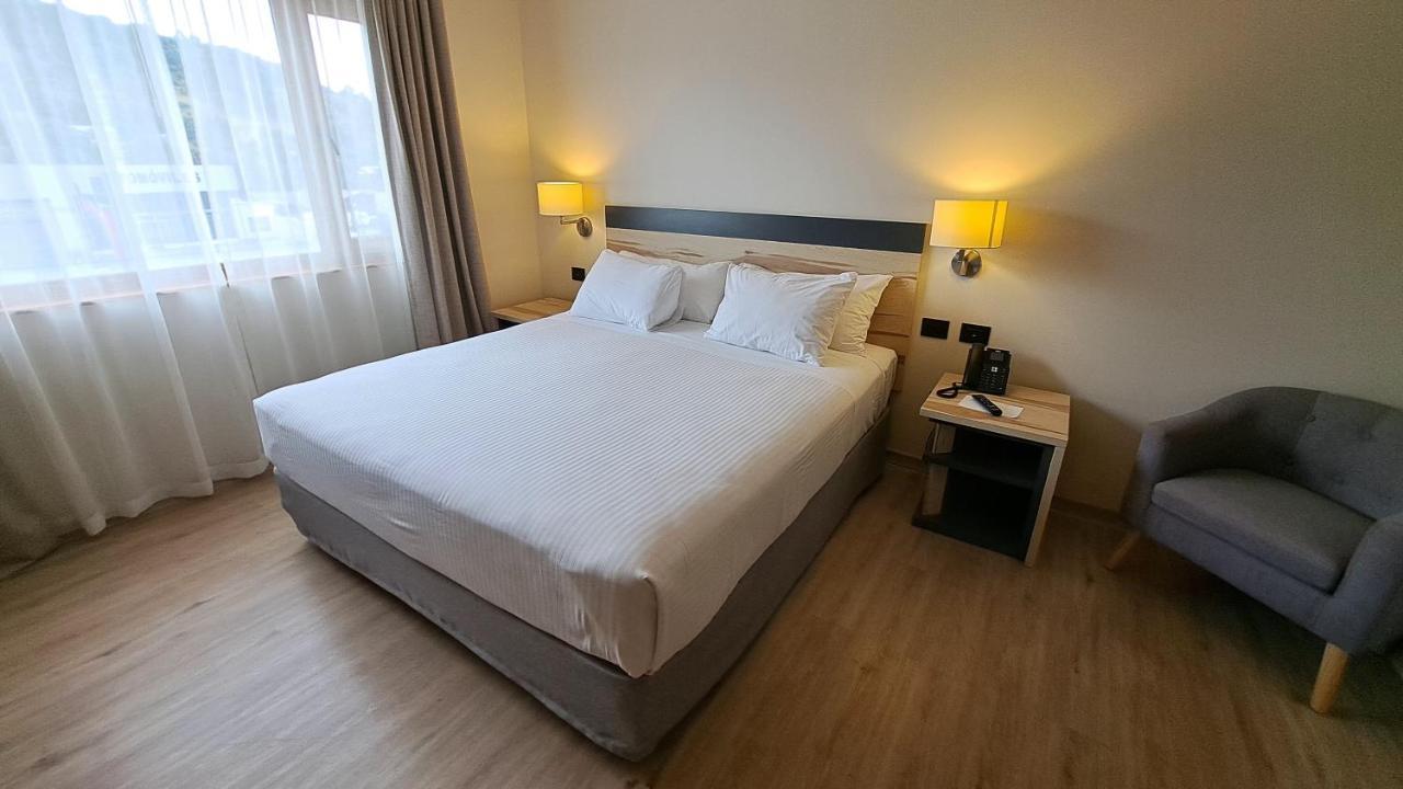 Hotel Diego De Almagro Castro Esterno foto