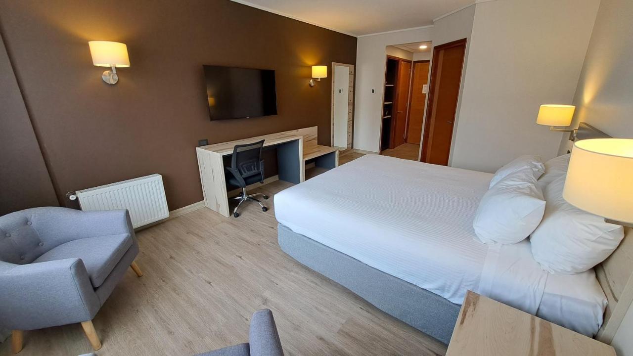 Hotel Diego De Almagro Castro Esterno foto